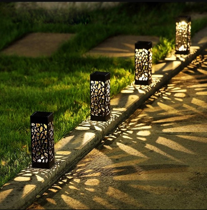 Solar Garden Pathway Lights